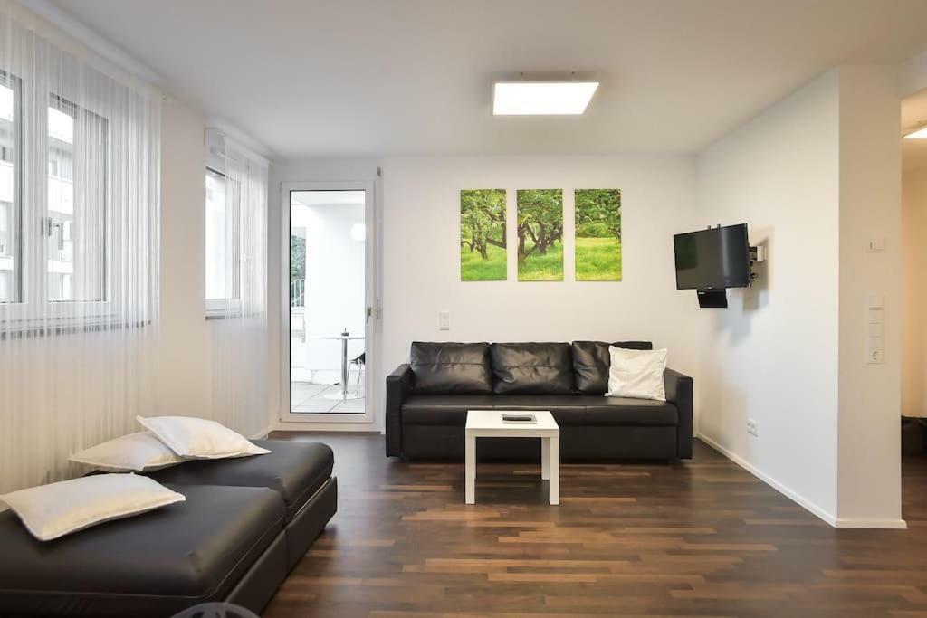 Deluxe Ferienwohnung Apartment Stuttgart Centre/Milaneo Exterior foto
